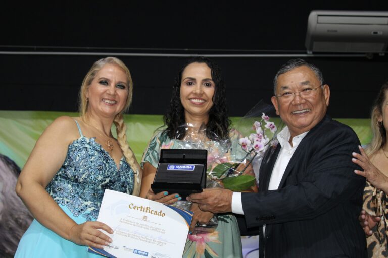 Com prêmios de até 14 mil reais, Prefeitura de Jandira realiza 2ª edição do Prêmio Professor Excelência